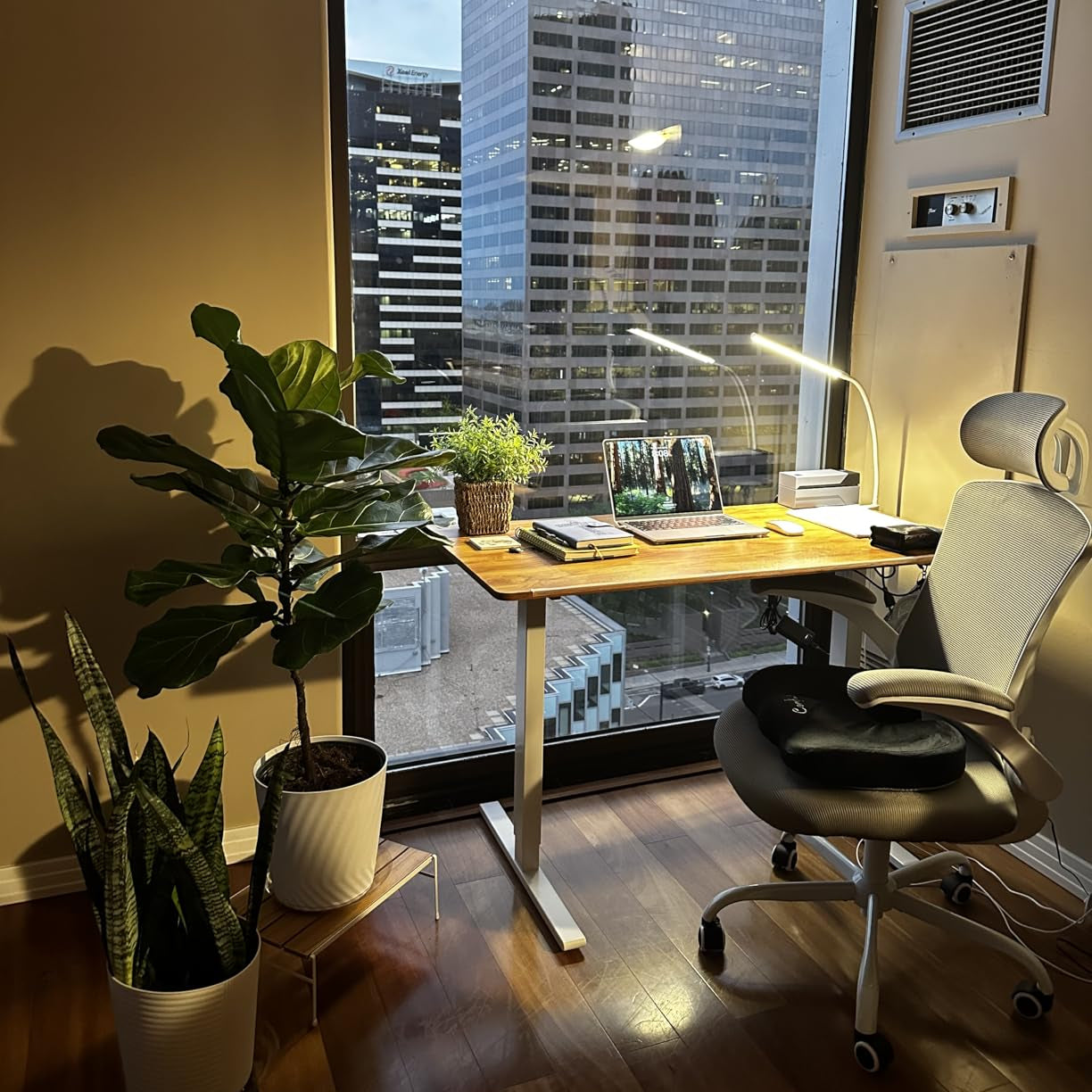 COLAMY VIBE Lightweight Comfort Ergonomic Mesh Office Chair